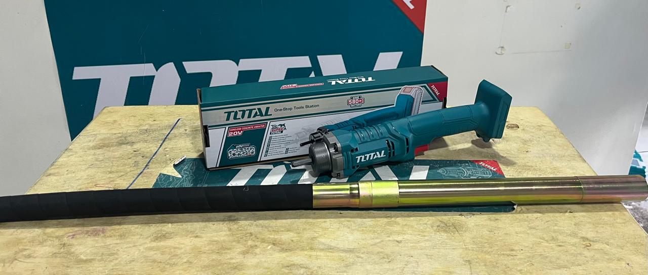 VIBRADOR PARA CONCRETO 20V TCVLI202301